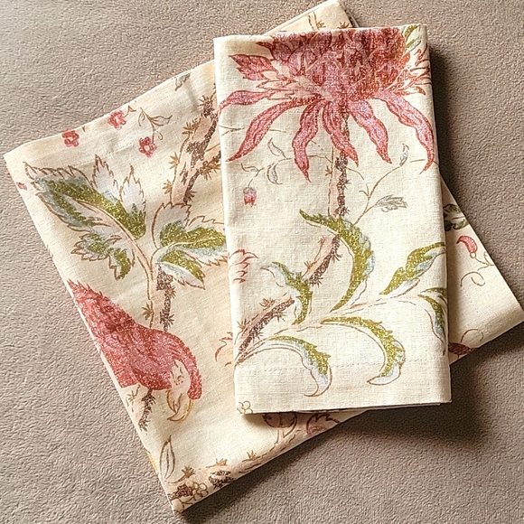 Pottery Barn Dining Pottery Barn Napkins 2 Poshmark